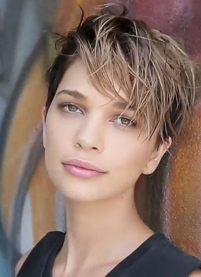 Who gets better chances in dating? Men with long hair or women with short hair?