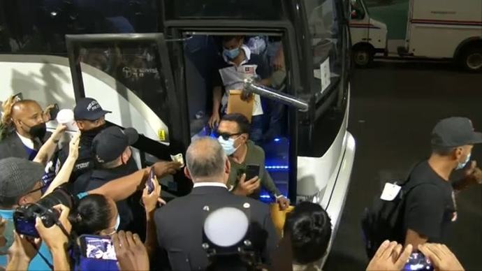Hop on the bus, Gus.