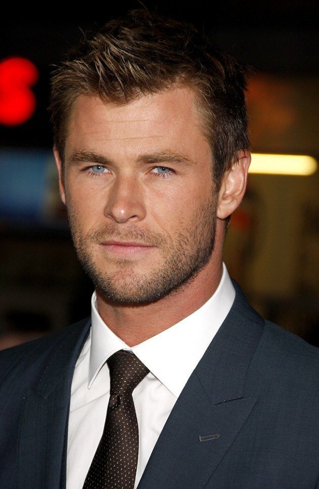 Girls, do you find a light stubble more attractive, or a heavy stubble?