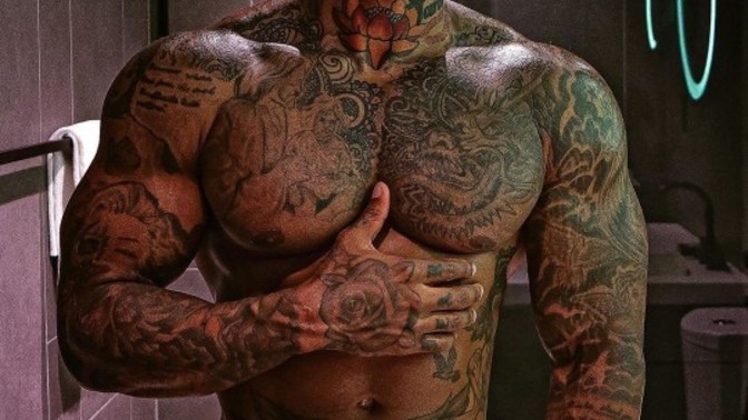 Ladies do you find chadoyleon physically attractive?