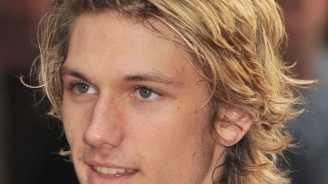 Would you date a blonde haired guy?