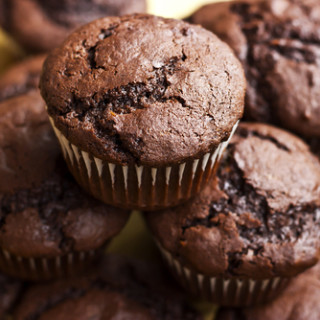 Which pastry is better donuts or muffins?