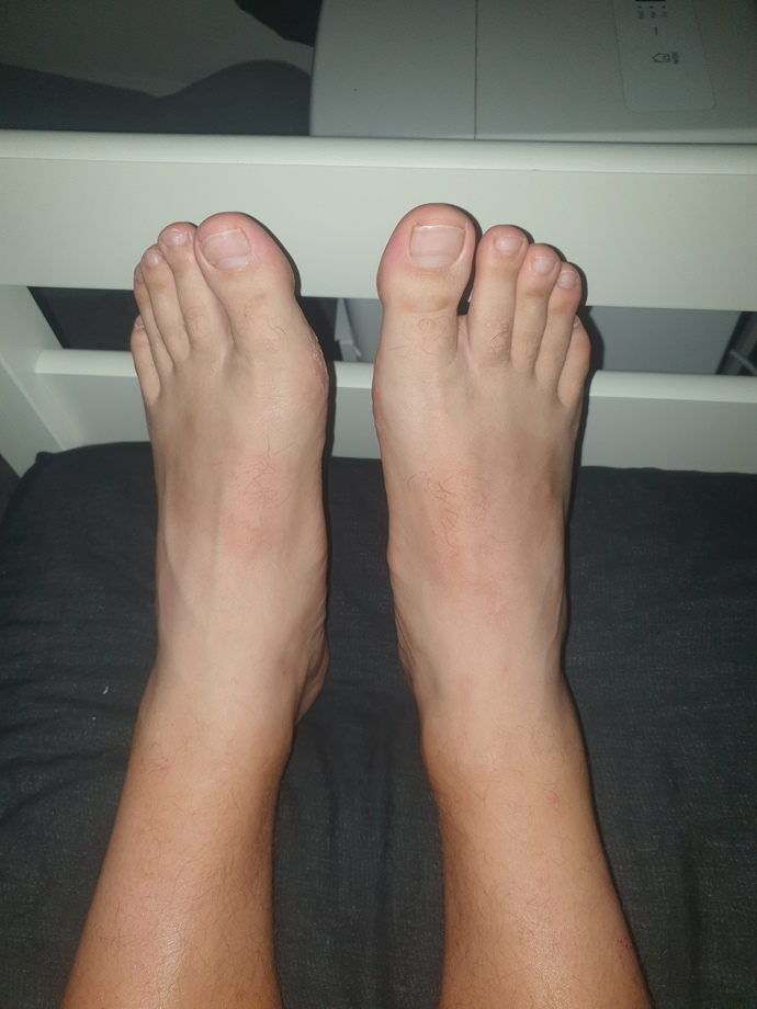 Can I wear sandals?