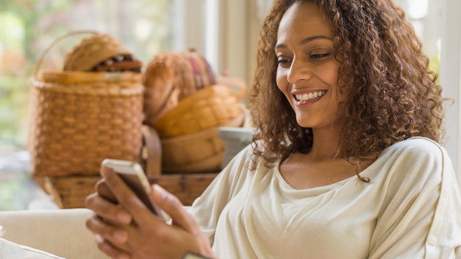 Is It okay for a woman to message the man first?