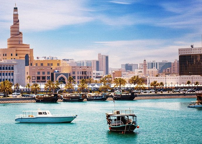 Anyone in Qatar right now?