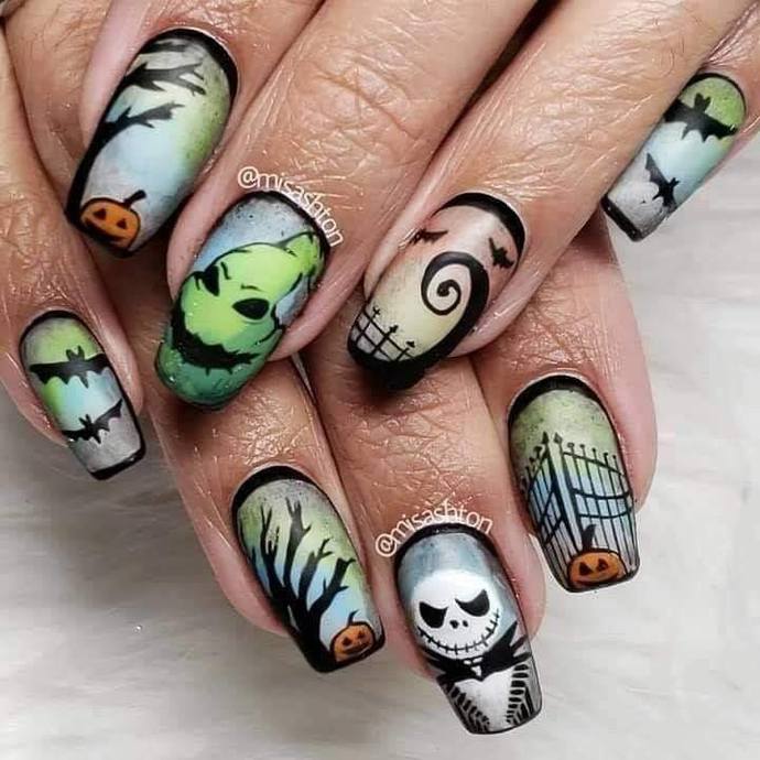 Which onea are the prettiest nails?