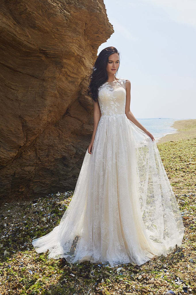 Girls what is your dream wedding gown?