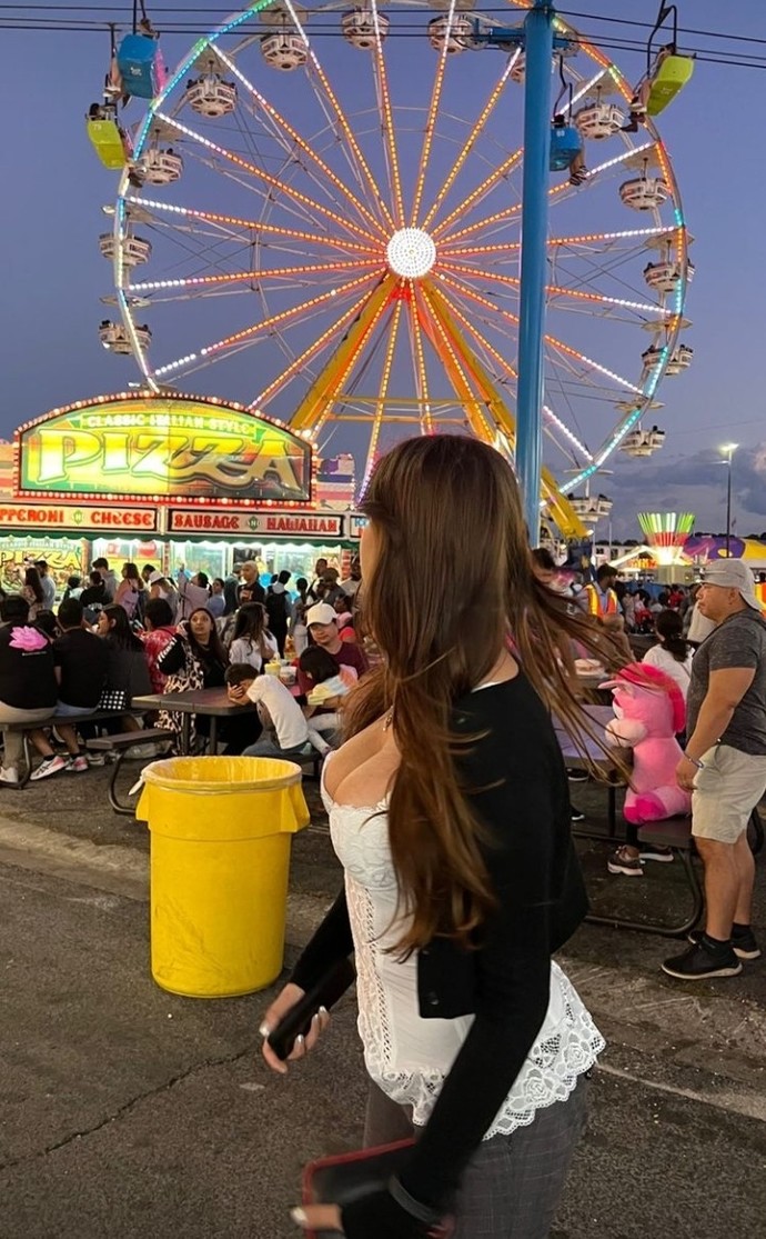 Do you like going to public events?