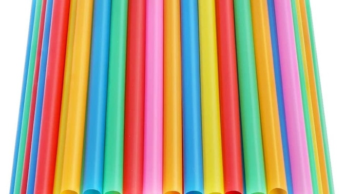How many holes are in a typical, unbroken straw?