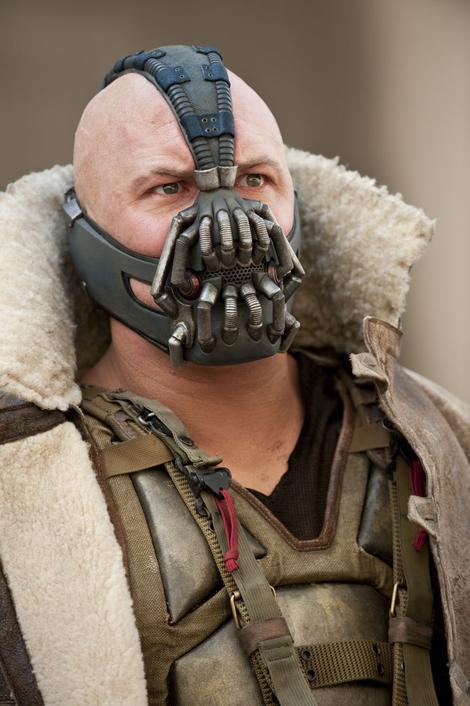 "Bane" with 1920s Irish accent: 'Oh yes, I will definitely destroy you this day, Batman!'