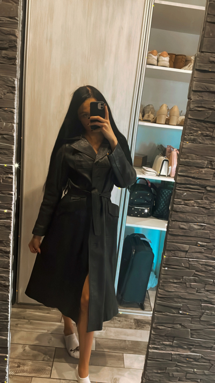 Is this leather coat nice?