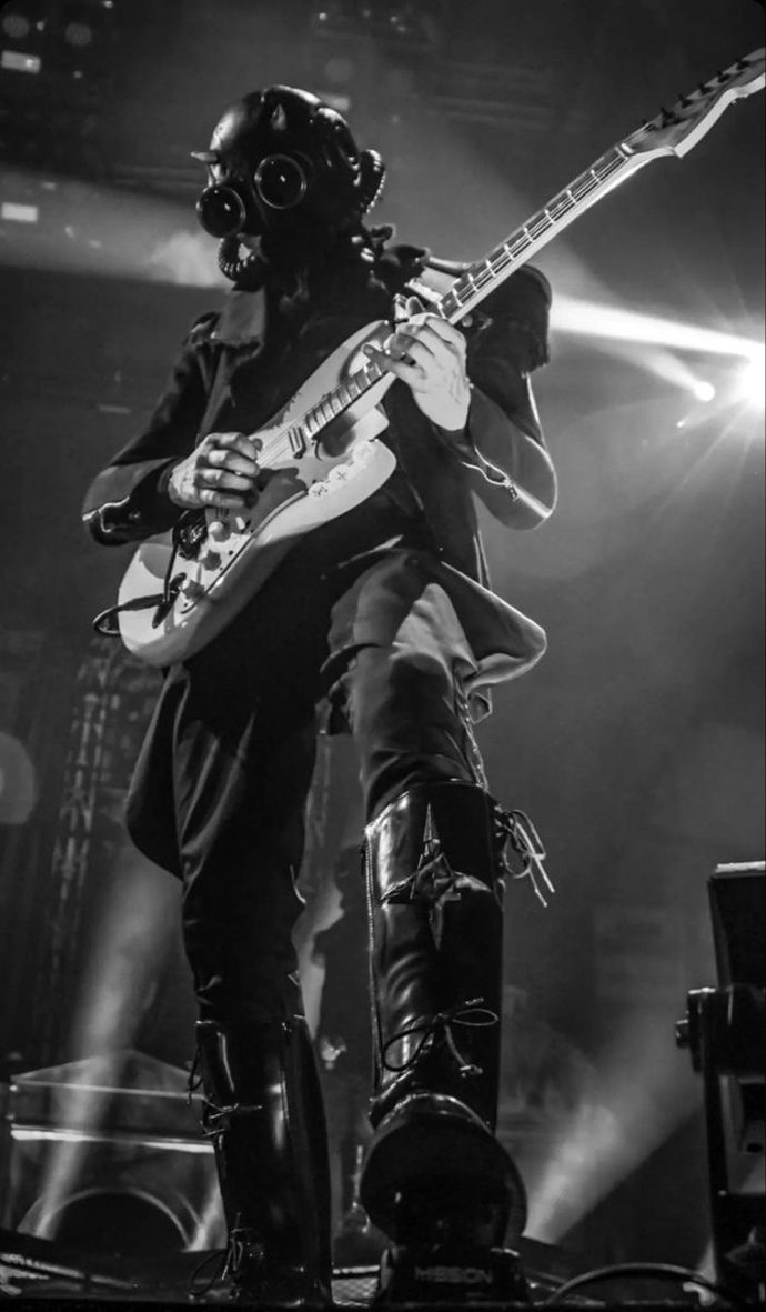 Why are men who play any type of guitar so attractive?