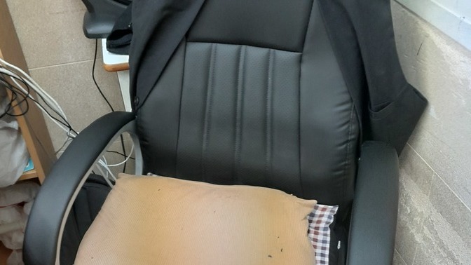 Do you own a nice chair?