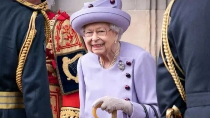 Queen of the United Kingdom II. Elizabeth died at the age of 96, what do you think?