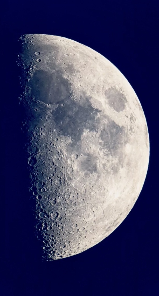 Do you like watching the Moon?
