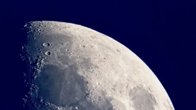 Do you like watching the Moon?