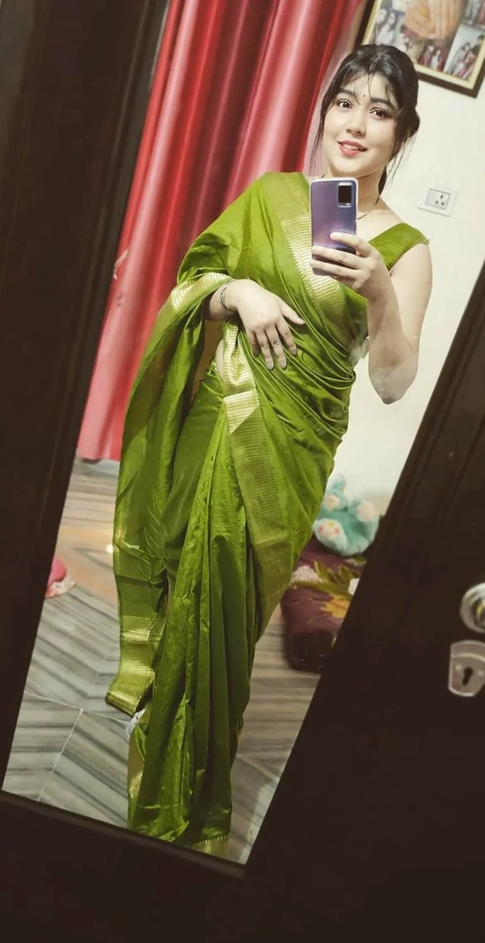 Do you guys consider saree as beautiful and classy OR is it just too old fashioned at this point? I am planning to wear it on my first date?