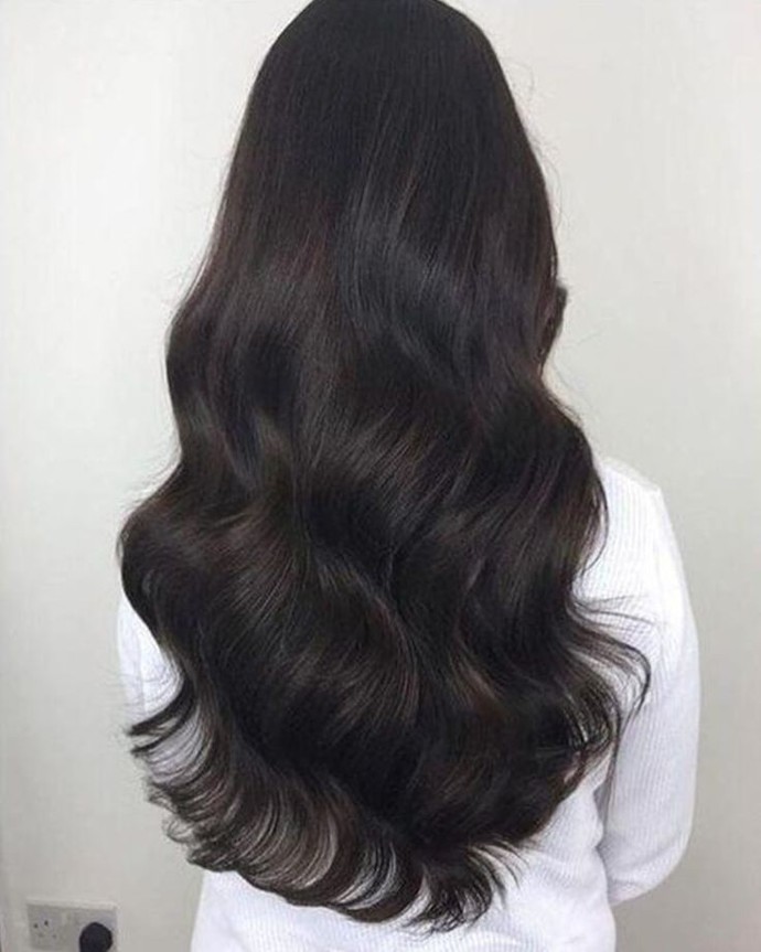 Which hair length is more attractive on women?