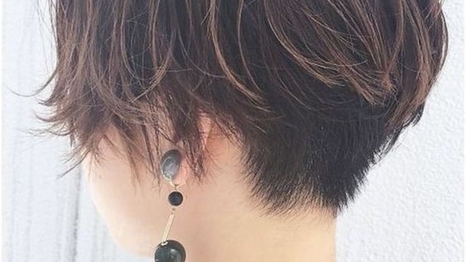 Which hair length is more attractive on women?