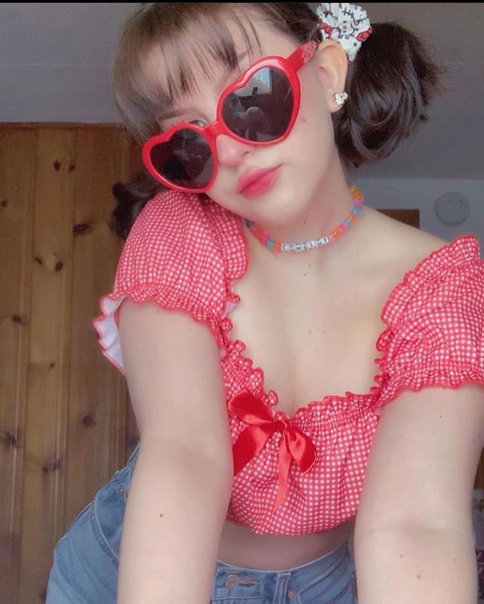 What is your opinion on kawaii or lolita/nymphet fashion?