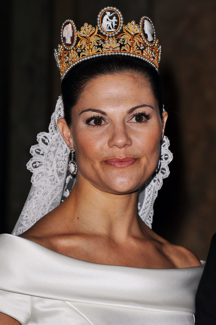 (Humorous) Which British princess has the best body?