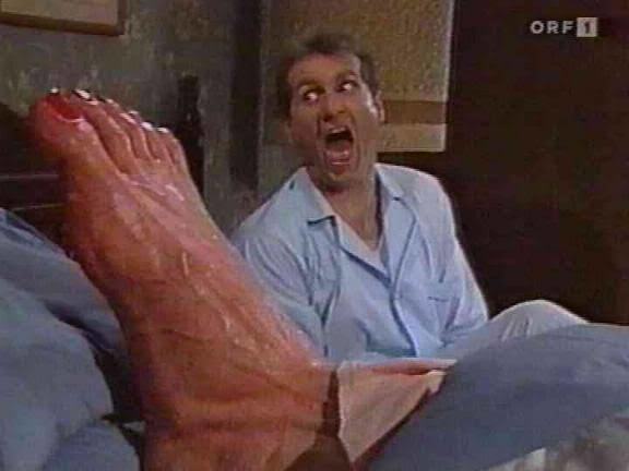 Whos more insecure.. A man with small hands or a woman with big feet ?