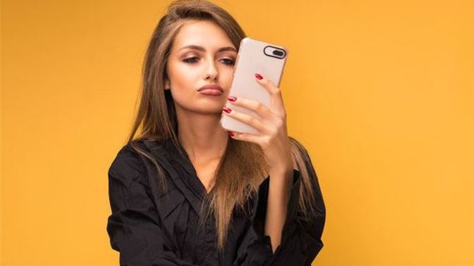 How much should a guy text you after a first date?