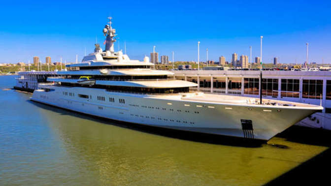 Why are all these super yachts been sinking lately?