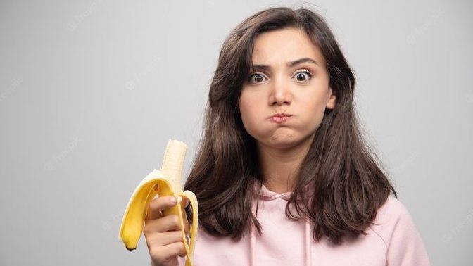 What do you think when you see a woman eating a banana?