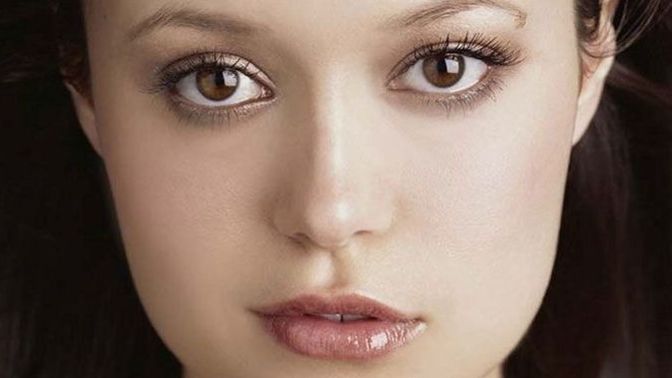 Will having asymmetrically faced models be good for body positivity?