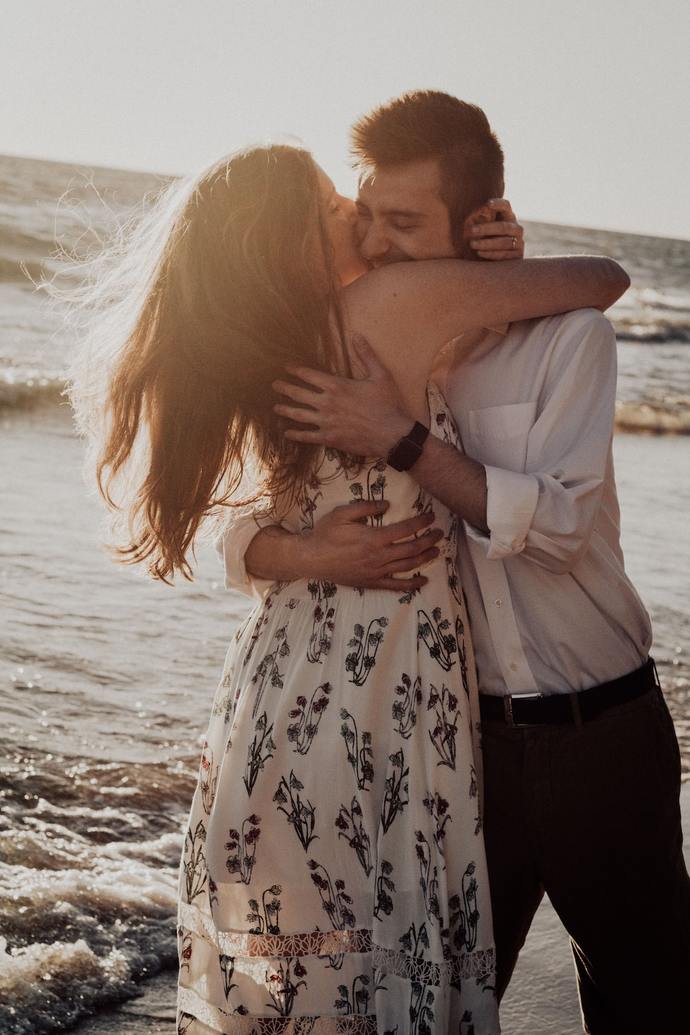 If a girl who had a crush on you kissed your cheek, how would you react?