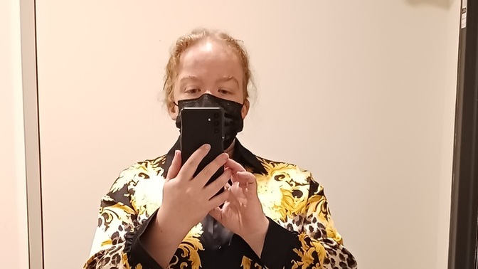 Guys, I am trying to decide on what outfit to wear to go out with friends and potentially a guy involved in the group?