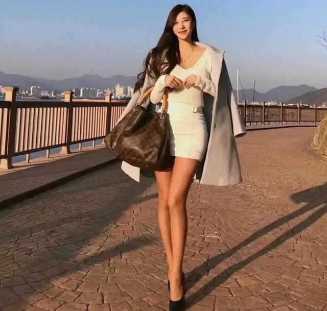 How come Koreans in real life don't look like Korean celebrities?