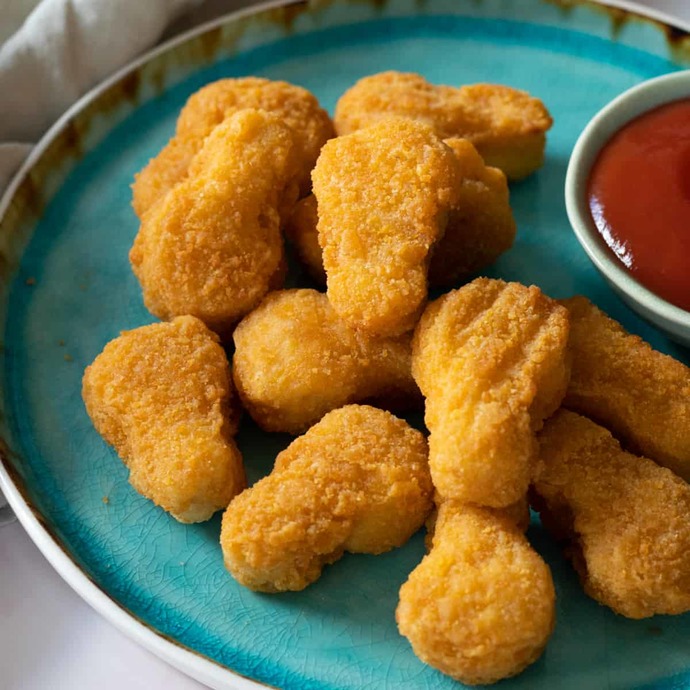 chicken nuggets mmmmm yaass bitcc