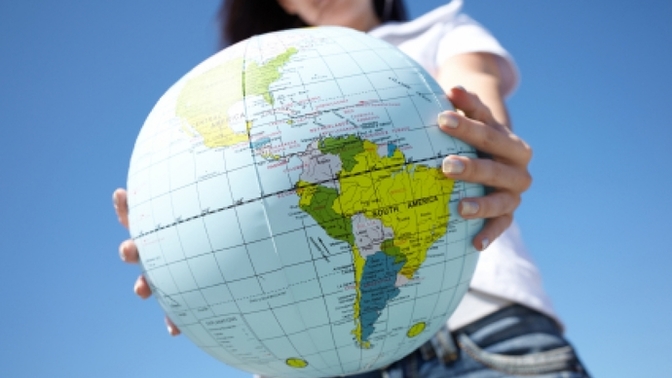 If you could live anywhere in the world where would you live (anywhere except home)?