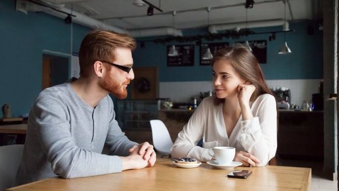Do you often experience something similar: do you prefer a guy to approach when the two of you are alone?
