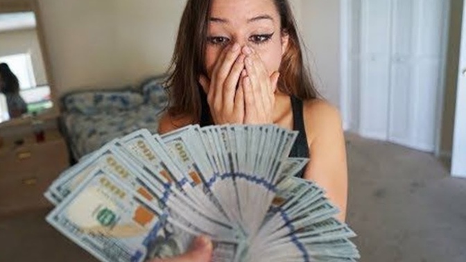 Do You Find It Easy To Get The Opposite Sex To Buy Stuff For You?