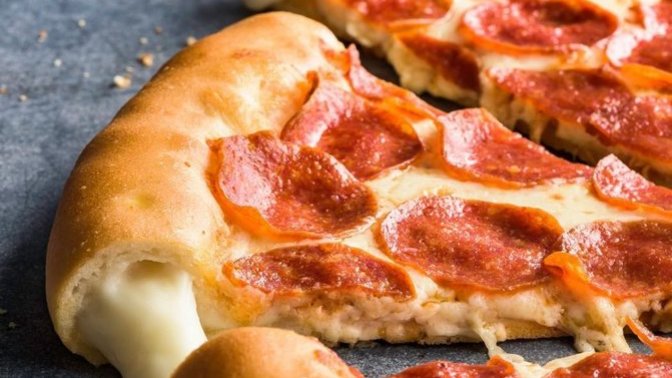 What's your favorite pizza 🍕 crust?