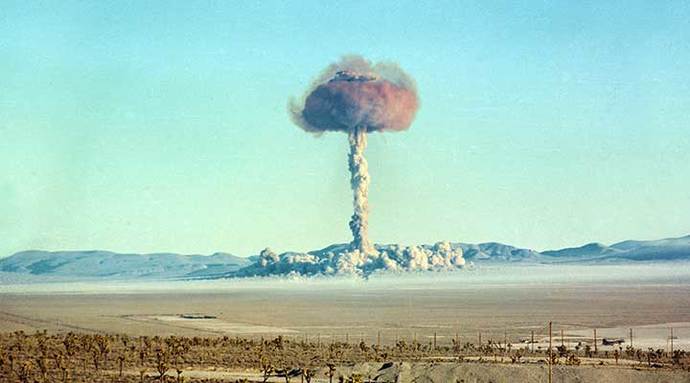 Russia uses Nukes on Ukraine , then what happens?