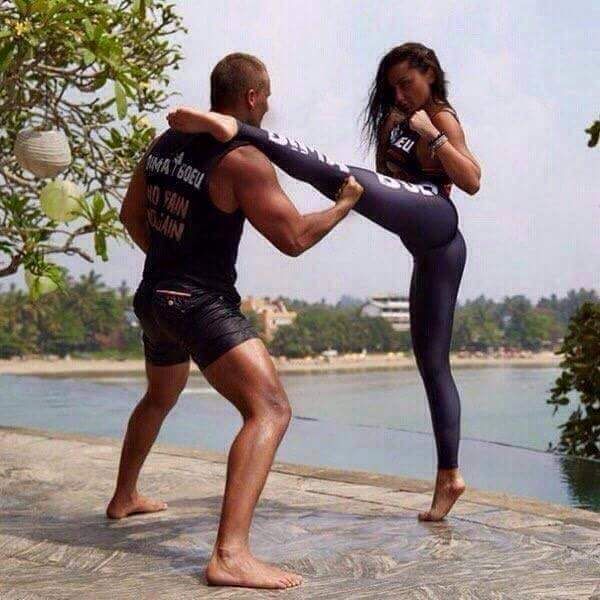 Who wins in a fight an average man or a average women?