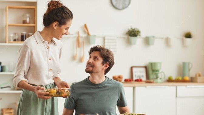 Feminism is the idea that women are free when they serve their employers but slaves when they serve their husband and children. Agree or disagree?