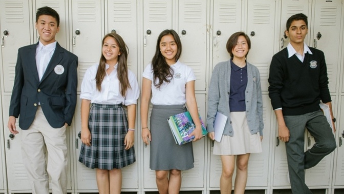 Should school uniforms be mandatory? Discuss and debate. Support your answers with reasoning?