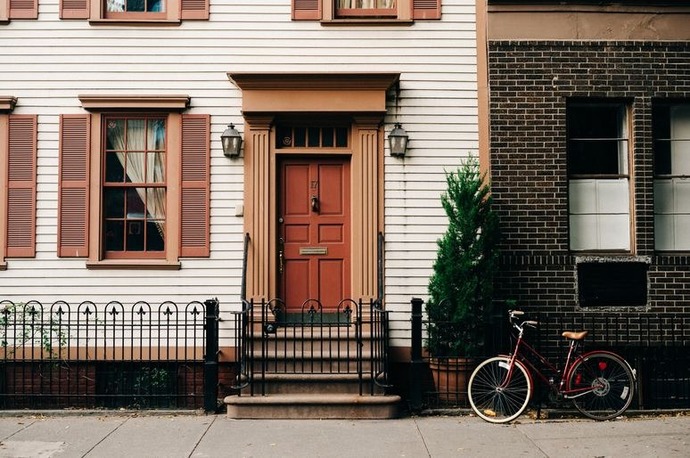 Would you move to a new home based on your favorite restaurant or store being across the street from it? Which type of home would you choose?