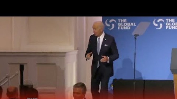 Does Joe Biden know how to leave a stage?