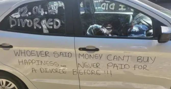 If you got divorced would you advertise it?