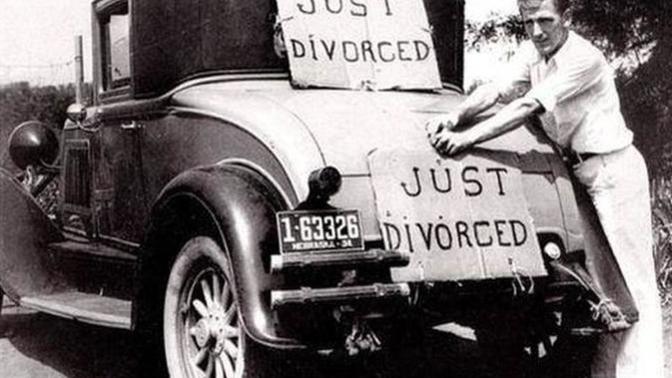 If you got divorced would you advertise it?