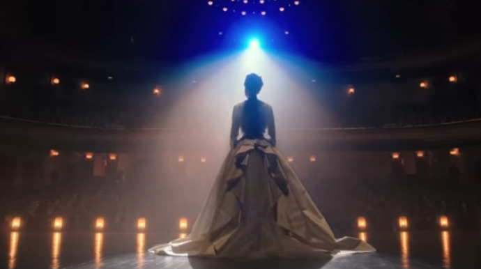 Who sang Never Enough in The Greatest Showman?