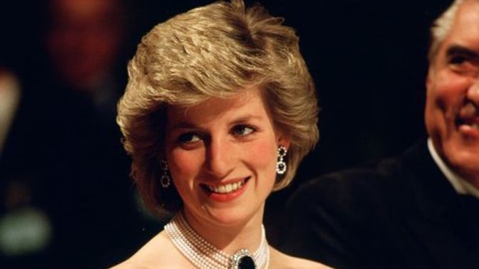 How do you normally refer to the woman in this picture?