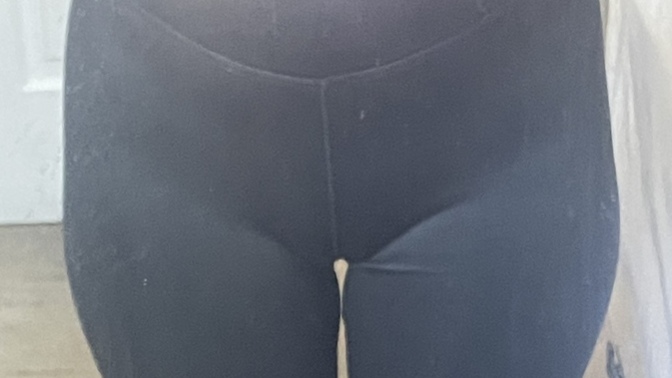 How do I prevent camel toe on leggings / yoga pants (pic) ?