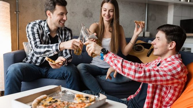 Girls, did it ever happen that the boyfriend of your friend was interested in you?